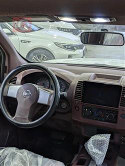 نيسان نافارا